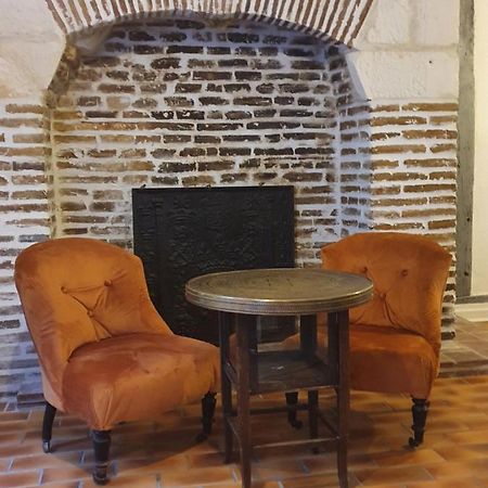 Le Logis Du Clocher Troyes Esterno foto