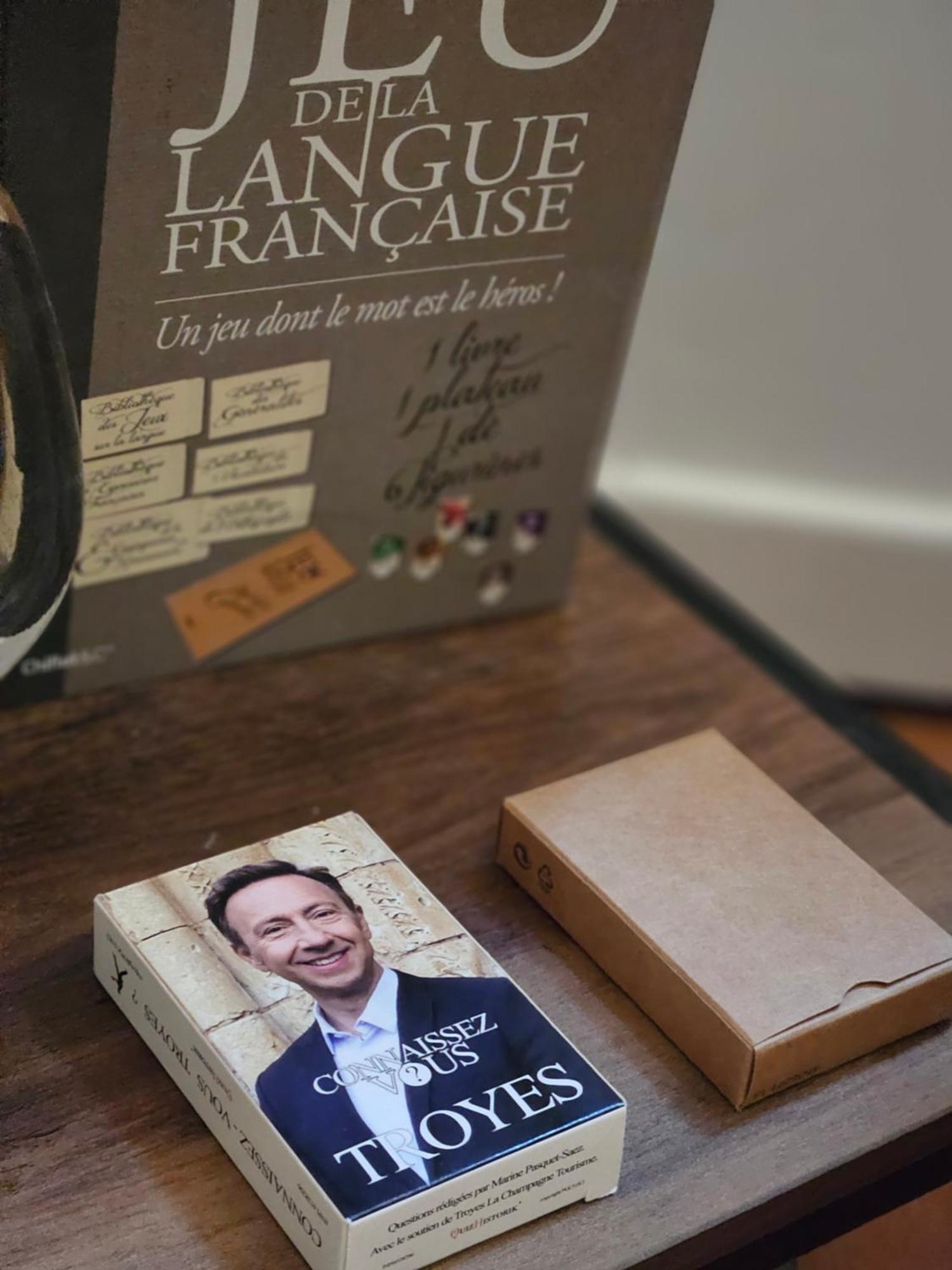 Le Logis Du Clocher Troyes Esterno foto